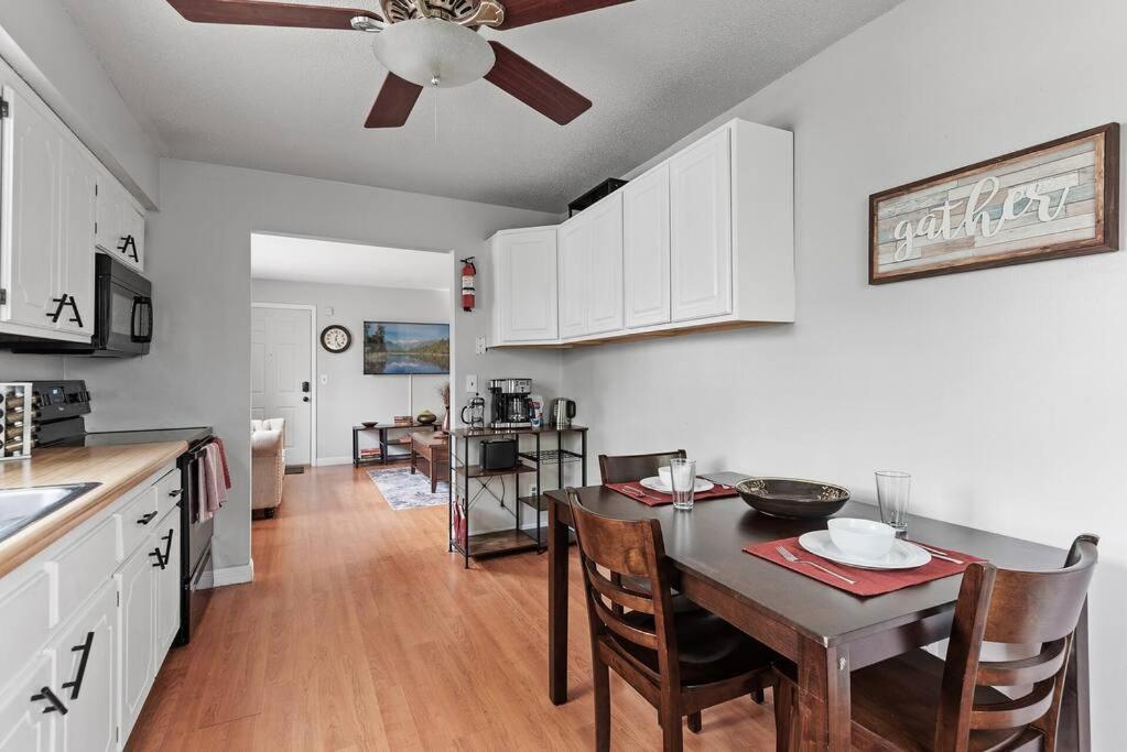 Tranquil 2br Mpls - 8075 3
