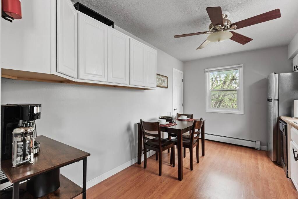 Tranquil 2br Mpls - 8075 3 Minneapolis