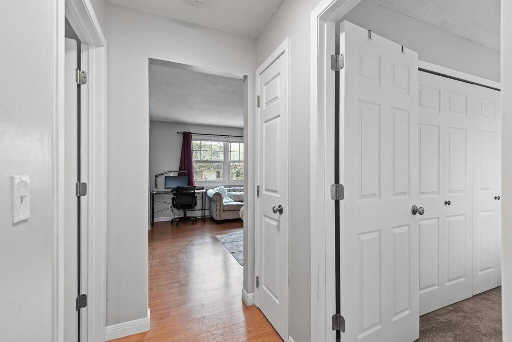 Tranquil 2br Mpls - 8075 3