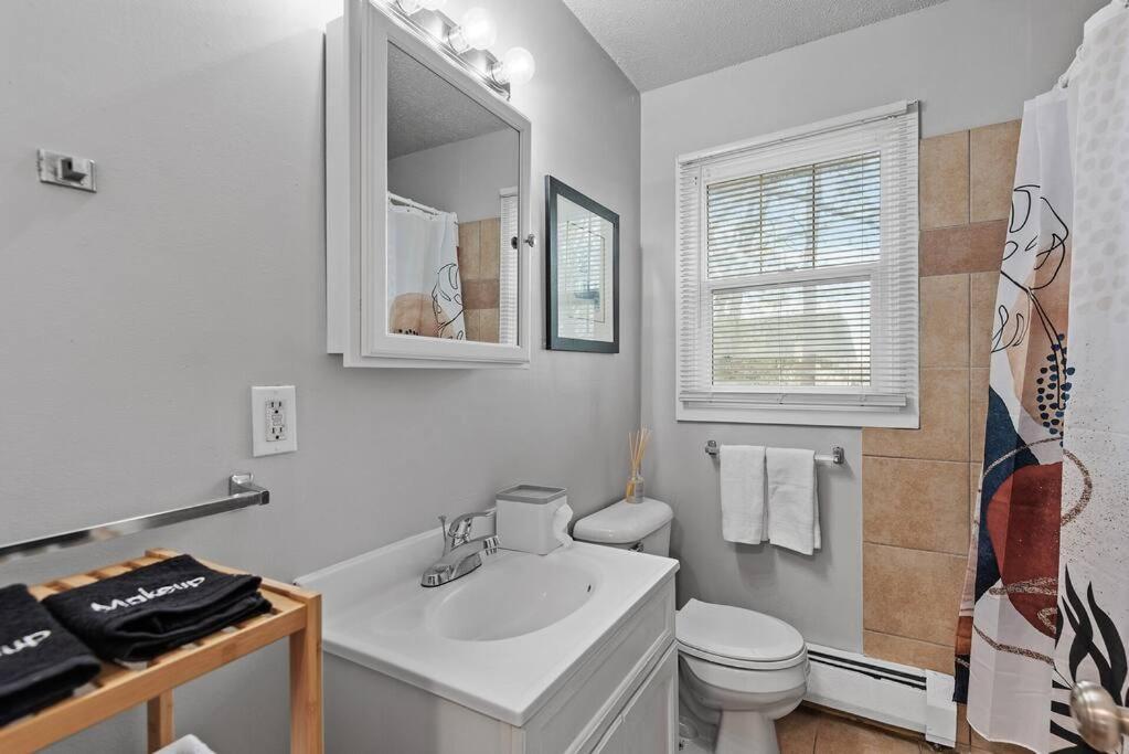 Tranquil 2br Mpls - 8075 3